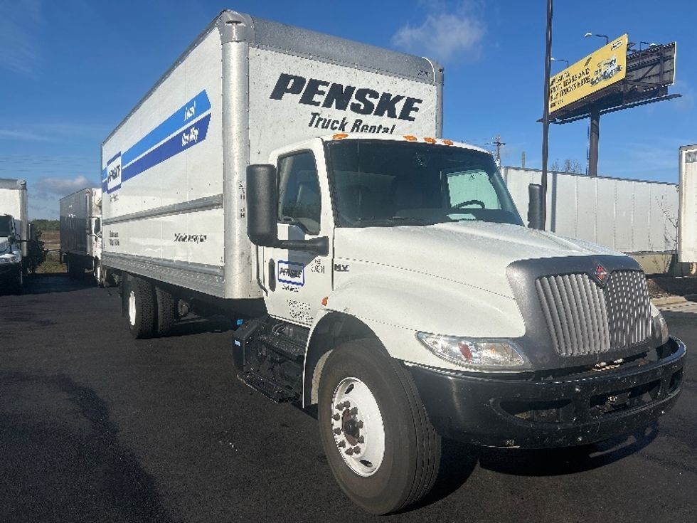 Medium Duty Box Truck-Light and Medium Duty Trucks-International-2022-MV607-Nashville-TN-250,780\n\t\tmiles-$ 47,250 - Image 1