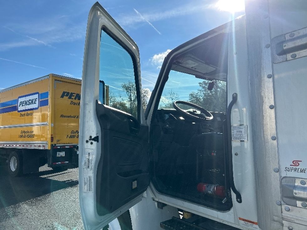Medium Duty Box Truck-Light and Medium Duty Trucks-International-2022-MV607-Nashville-TN-250,780\n\t\tmiles-$ 47,250 - Image 16