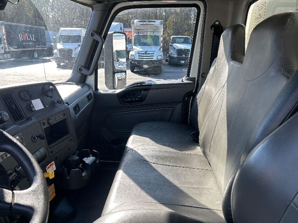 Medium Duty Box Truck-Light and Medium Duty Trucks-International-2022-MV607-Nashville-TN-250,780\n\t\tmiles-$ 47,250 - Image 19
