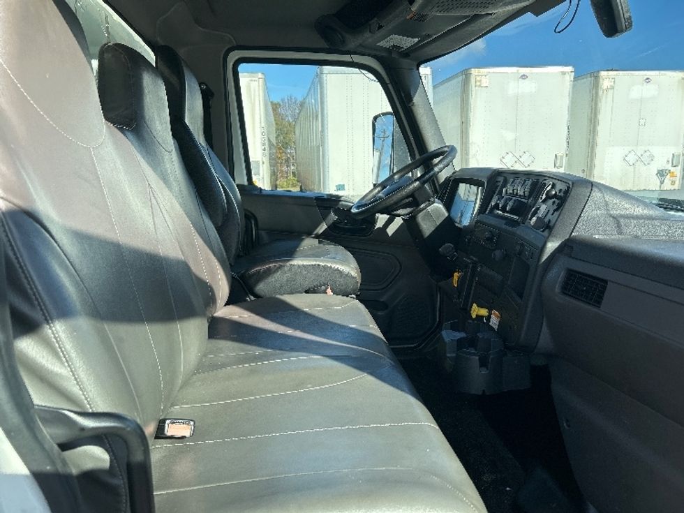 Medium Duty Box Truck-Light and Medium Duty Trucks-International-2022-MV607-Nashville-TN-250,780\n\t\tmiles-$ 47,250 - Image 22