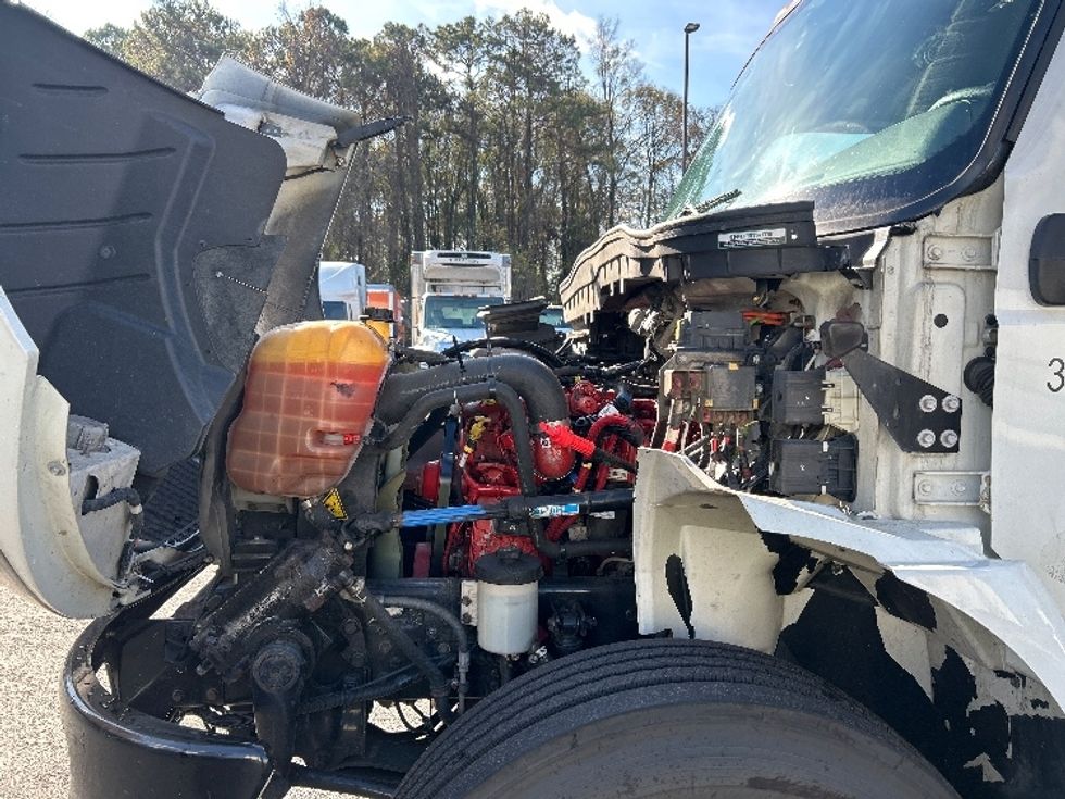 Medium Duty Box Truck-Light and Medium Duty Trucks-International-2022-MV607-Nashville-TN-250,780\n\t\tmiles-$ 47,250 - Image 24