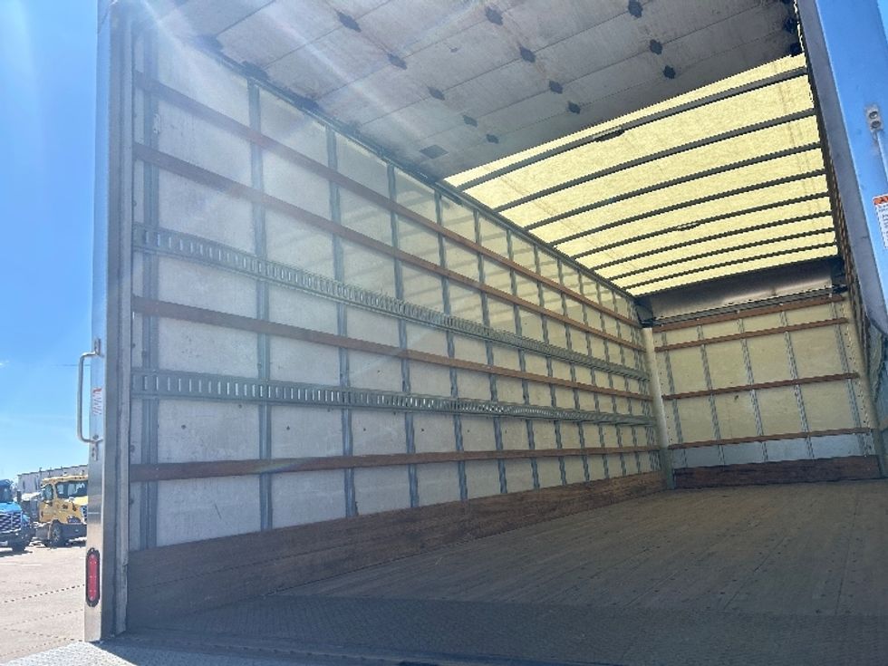 Medium Duty Box Truck-Light and Medium Duty Trucks-International-2022-MV607-Nashville-TN-256,465\n\t\tmiles-$ 45,000 - Image 11