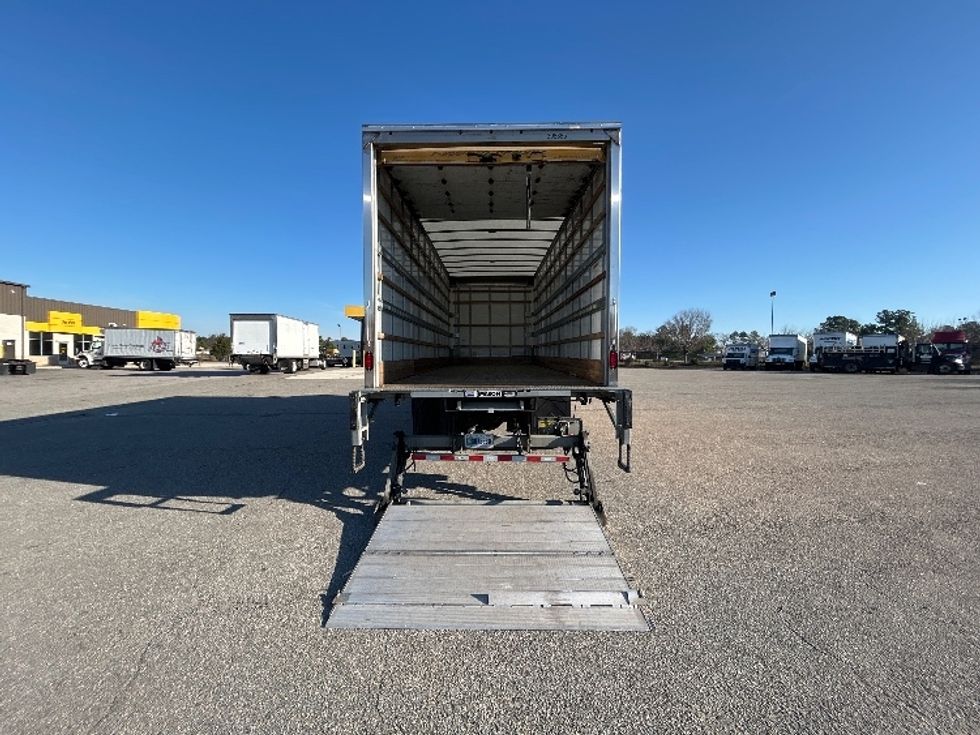 Medium Duty Box Truck-Light and Medium Duty Trucks-International-2022-MV607-New Castle-DE-199,630\n\t\tmiles-$ 57,000 - Image 9