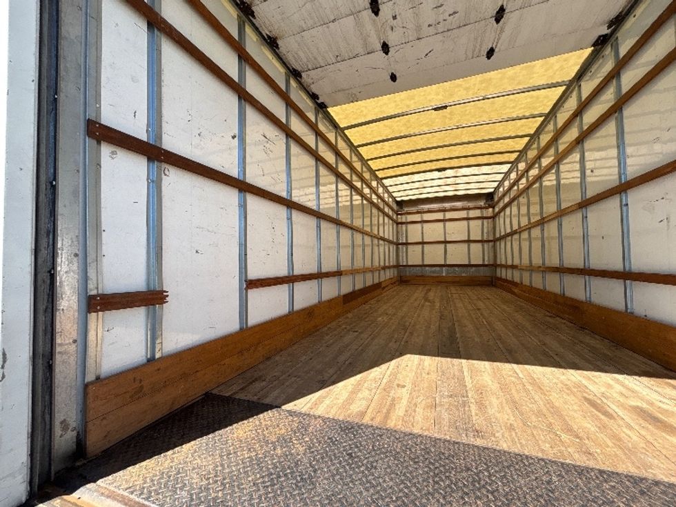 Medium Duty Box Truck-Light and Medium Duty Trucks-International-2022-MV607-New Castle-DE-233,607\n\t\tmiles-$ 44,000 - Image 11