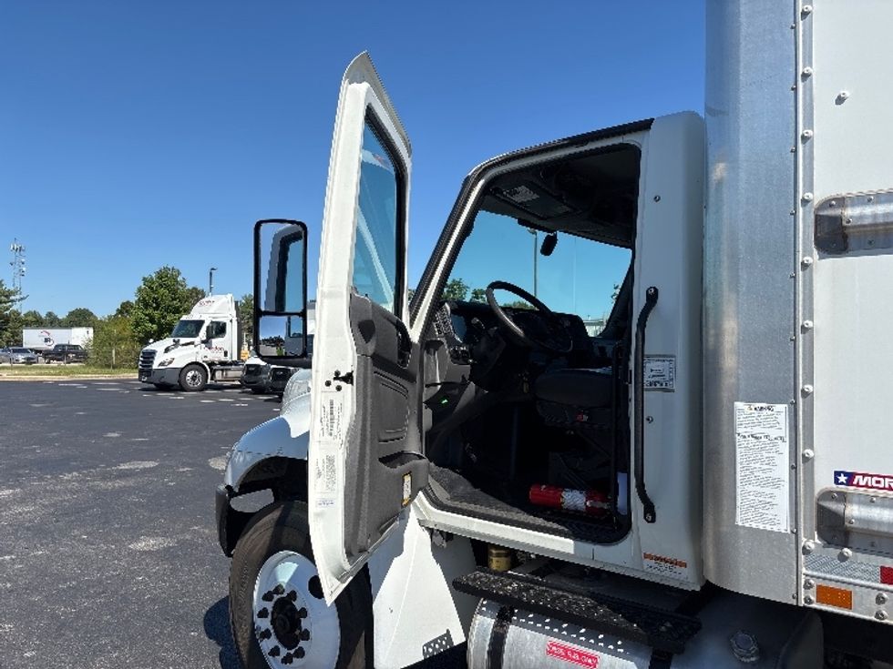 Medium Duty Box Truck-Light and Medium Duty Trucks-International-2022-MV607-New Castle-DE-233,607\n\t\tmiles-$ 44,000 - Image 16