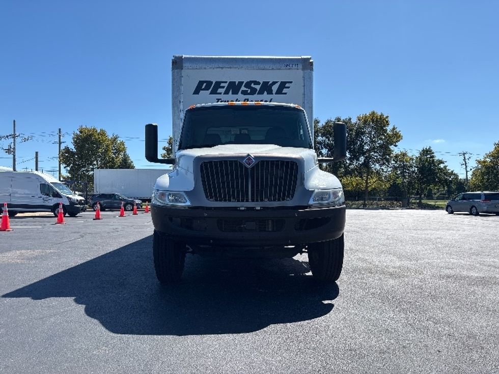 Medium Duty Box Truck-Light and Medium Duty Trucks-International-2022-MV607-New Castle-DE-233,607\n\t\tmiles-$ 44,000 - Image 2