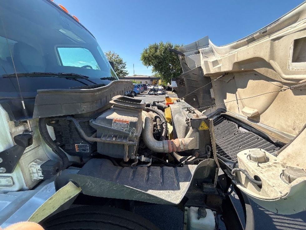 Medium Duty Box Truck-Light and Medium Duty Trucks-International-2022-MV607-New Castle-DE-233,607\n\t\tmiles-$ 44,000 - Image 23
