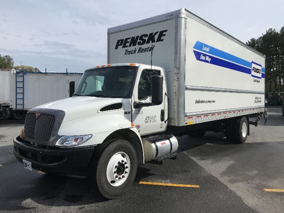 Medium Duty Box Truck-Light and Medium Duty Trucks-International-2022-MV607-Norcross-GA-107,066\n\t\tmiles-$ 79,500 - Image 3