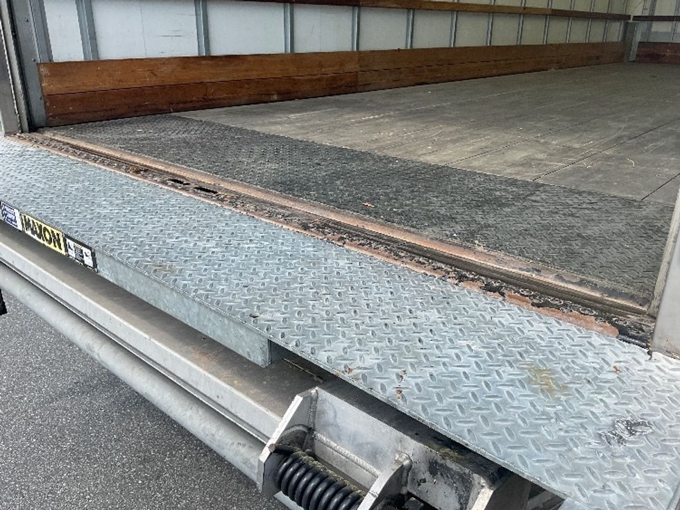 Medium Duty Box Truck-Light and Medium Duty Trucks-International-2022-MV607-Norcross-GA-108,554\n\t\tmiles-$ 79,250 - Image 10