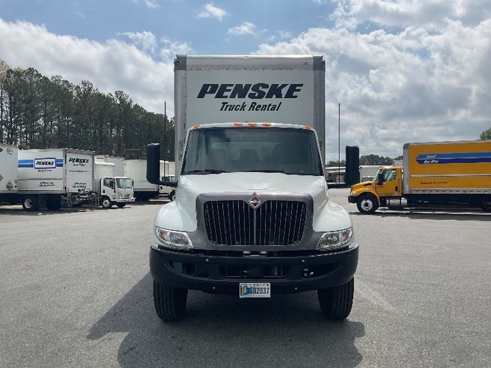 Medium Duty Box Truck-Light and Medium Duty Trucks-International-2022-MV607-Norcross-GA-108,554\n\t\tmiles-$ 79,250 - Image 2