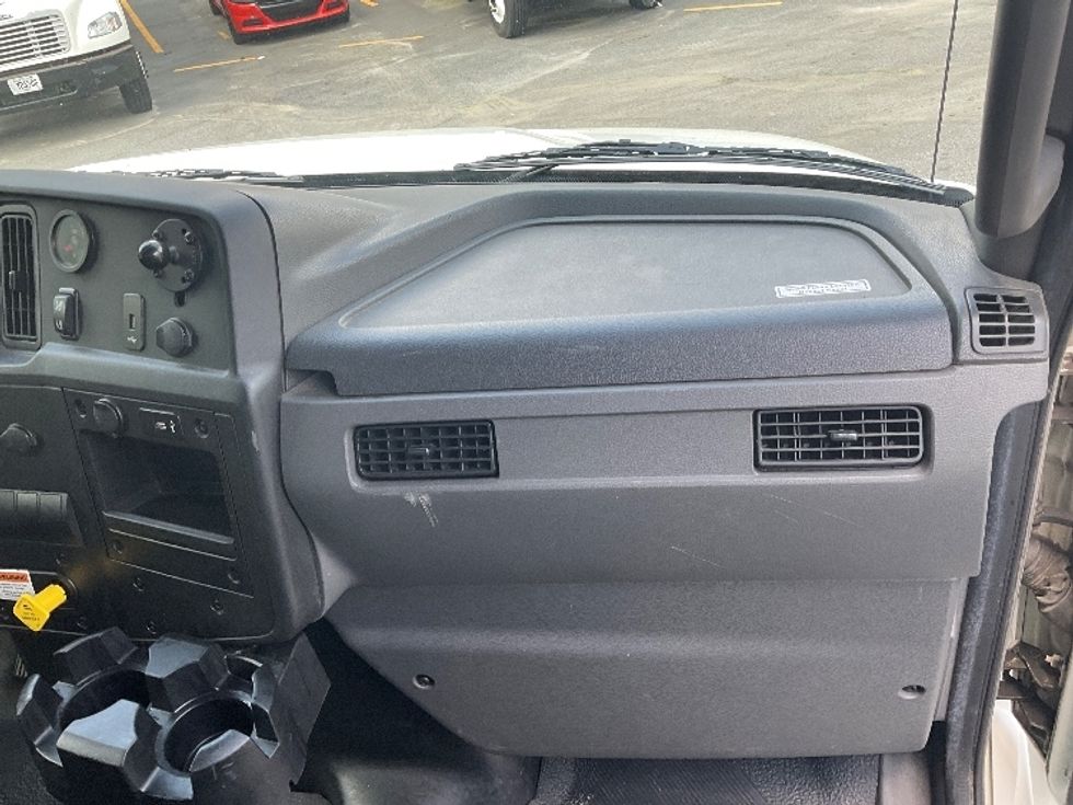 Medium Duty Box Truck-Light and Medium Duty Trucks-International-2022-MV607-Norcross-GA-108,554\n\t\tmiles-$ 79,250 - Image 21