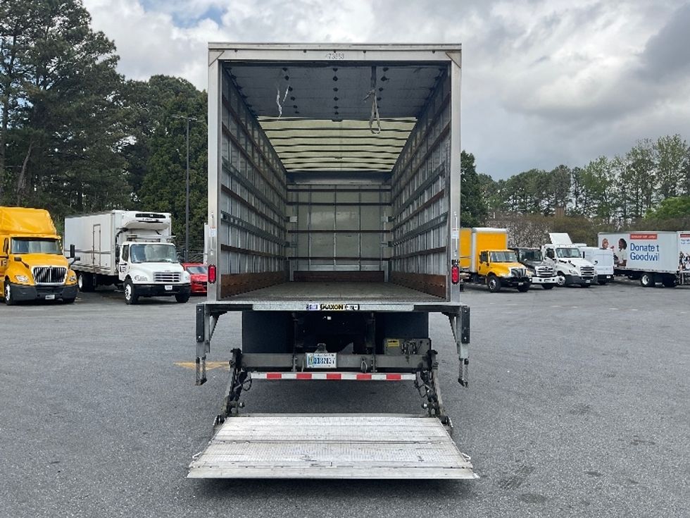 Medium Duty Box Truck-Light and Medium Duty Trucks-International-2022-MV607-Norcross-GA-108,554\n\t\tmiles-$ 79,250 - Image 9