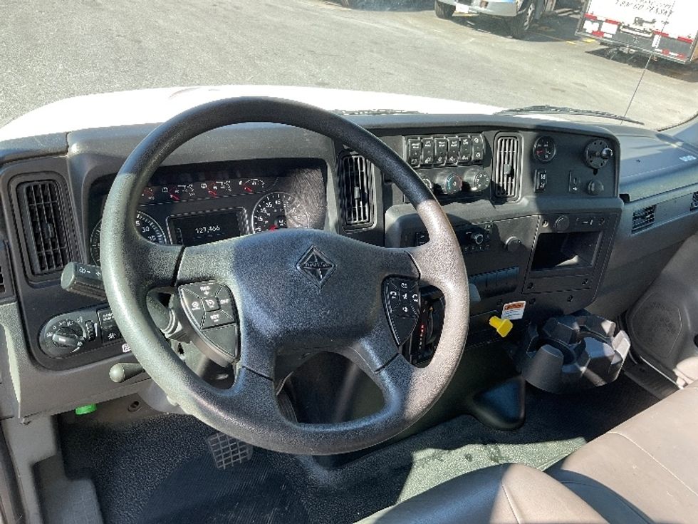 Medium Duty Box Truck-Light and Medium Duty Trucks-International-2022-MV607-Norcross-GA-127,911\n\t\tmiles-$ 75,250 - Image 14