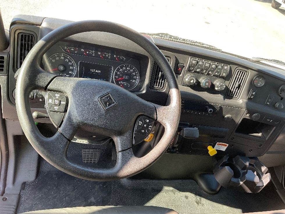 Medium Duty Box Truck-Light and Medium Duty Trucks-International-2022-MV607-Norcross-GA-127,911\n\t\tmiles-$ 75,250 - Image 15