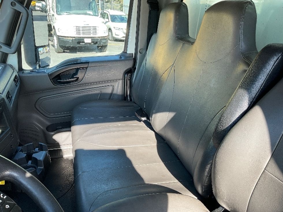 Medium Duty Box Truck-Light and Medium Duty Trucks-International-2022-MV607-Norcross-GA-127,911\n\t\tmiles-$ 75,250 - Image 16