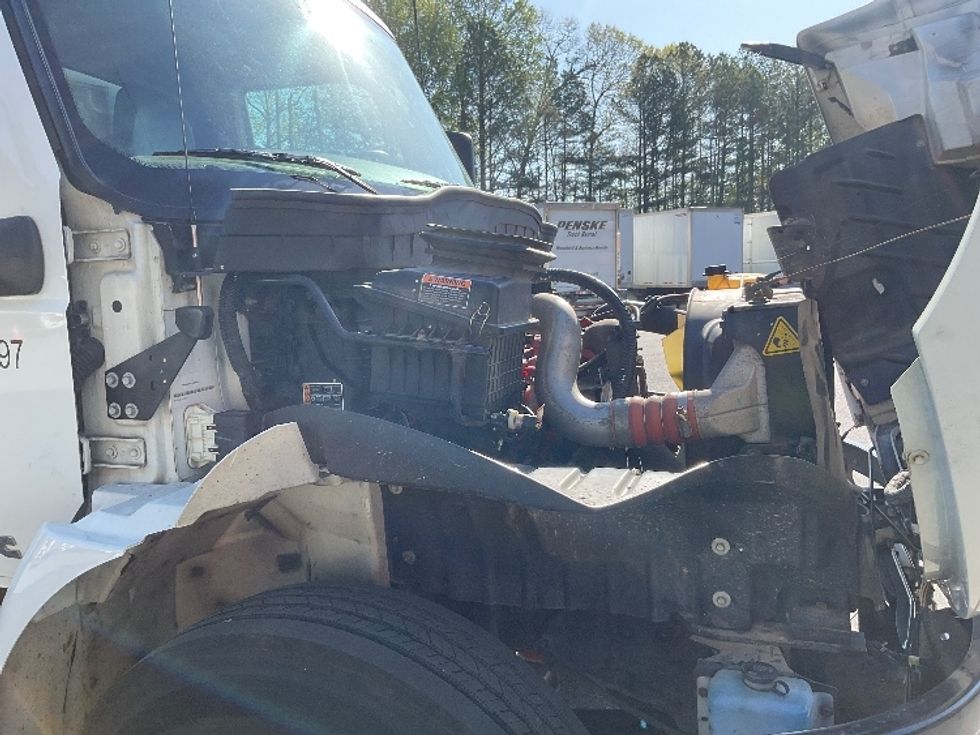 Medium Duty Box Truck-Light and Medium Duty Trucks-International-2022-MV607-Norcross-GA-127,911\n\t\tmiles-$ 75,250 - Image 21