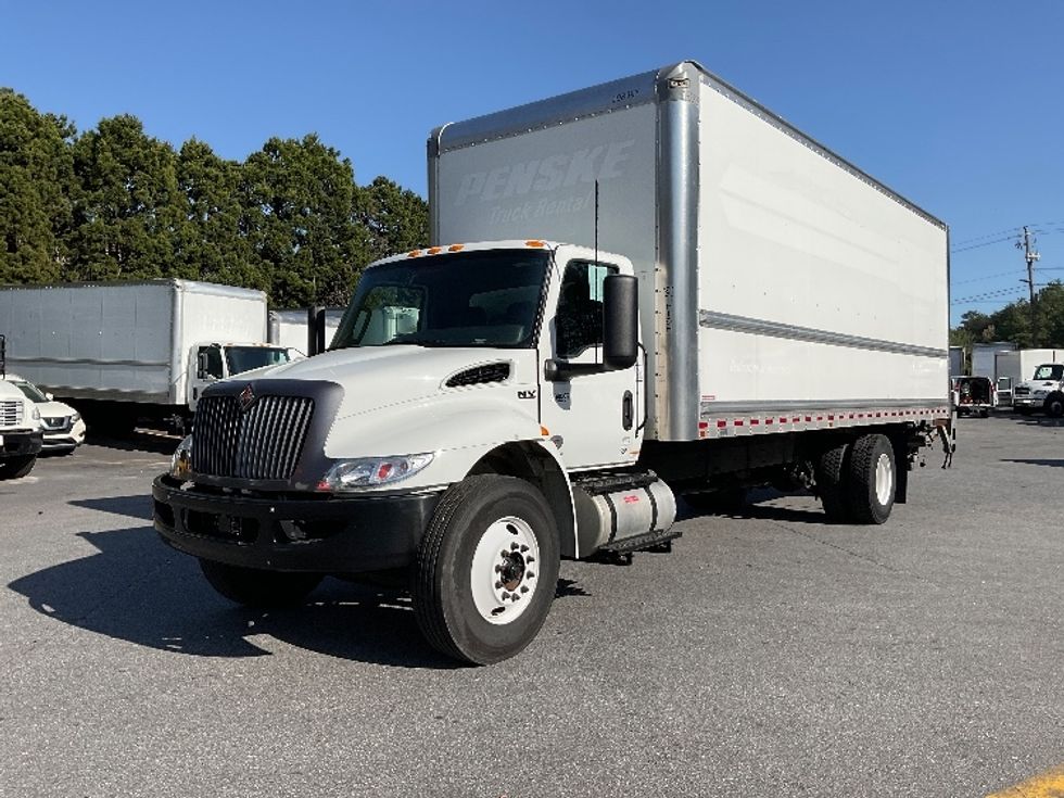Medium Duty Box Truck-Light and Medium Duty Trucks-International-2022-MV607-Norcross-GA-127,911\n\t\tmiles-$ 75,250 - Image 3