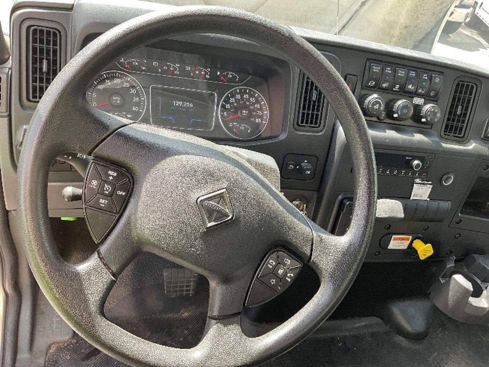 Medium Duty Box Truck-Light and Medium Duty Trucks-International-2022-MV607-Norcross-GA-129,216\n\t\tmiles-$ 75,000 - Image 18