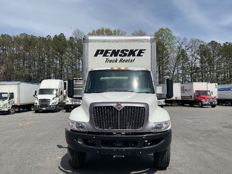 Medium Duty Box Truck-Light and Medium Duty Trucks-International-2022-MV607-Norcross-GA-129,216\n\t\tmiles-$ 75,000 - Image 2