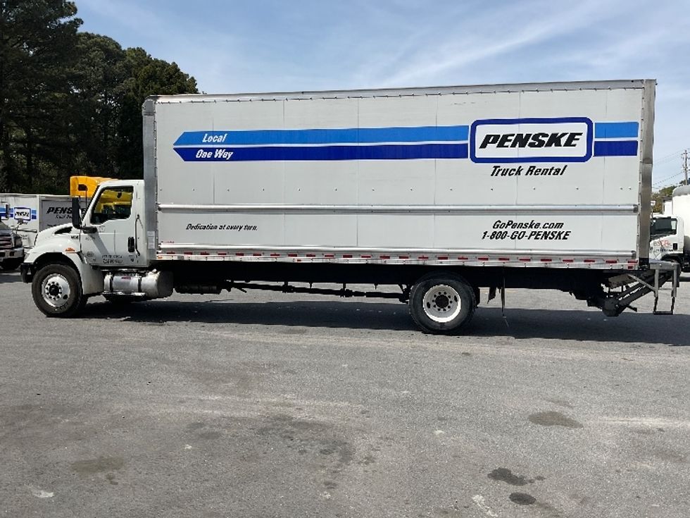 Medium Duty Box Truck-Light and Medium Duty Trucks-International-2022-MV607-Norcross-GA-129,216\n\t\tmiles-$ 75,000 - Image 4