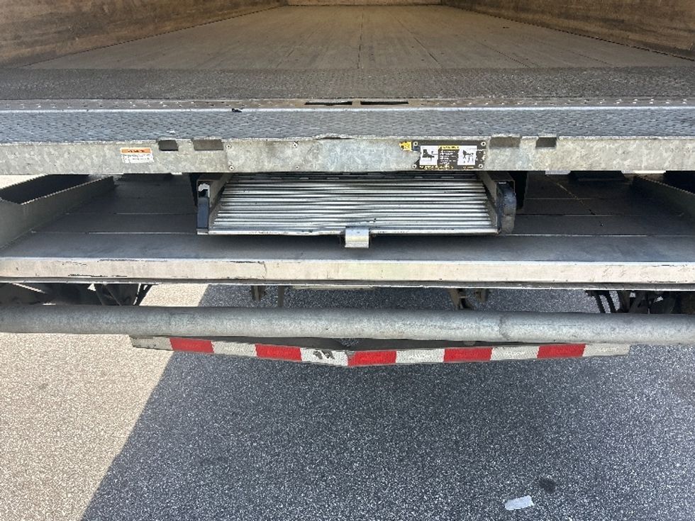 Medium Duty Box Truck-Light and Medium Duty Trucks-International-2022-MV607-Norcross-GA-130,273\n\t\tmiles-$ 74,750 - Image 10