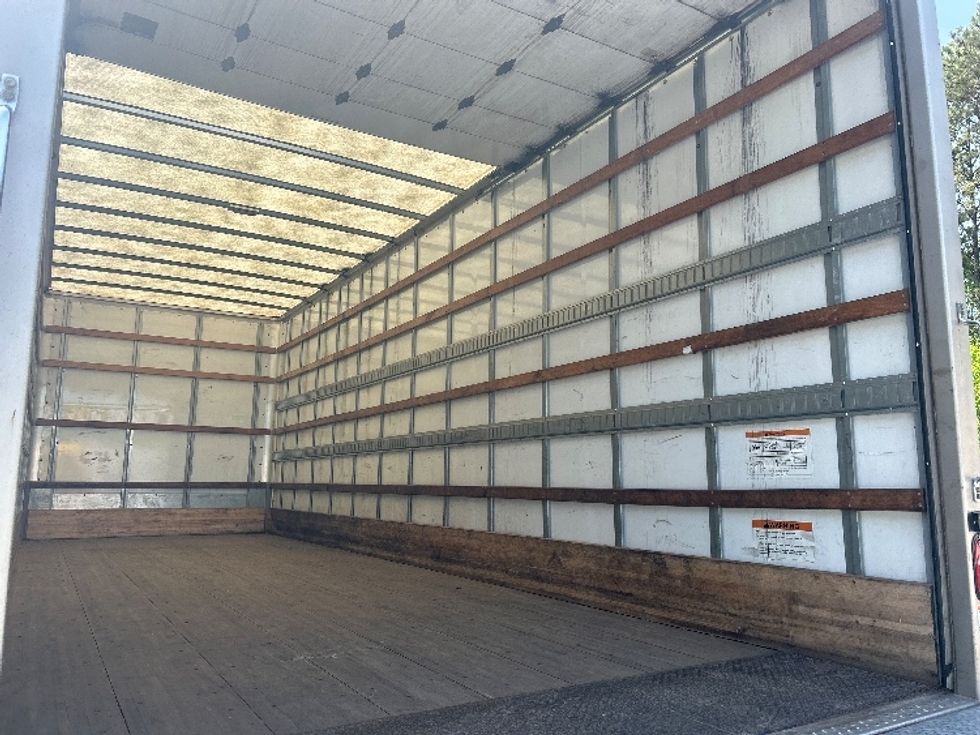 Medium Duty Box Truck-Light and Medium Duty Trucks-International-2022-MV607-Norcross-GA-130,273\n\t\tmiles-$ 74,750 - Image 12