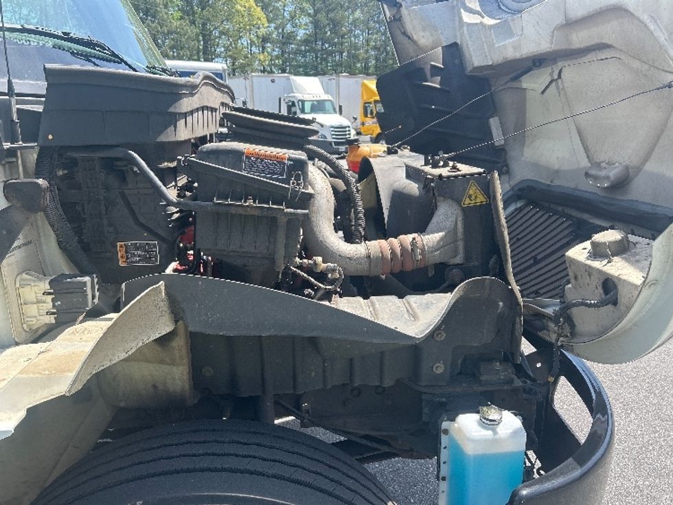Medium Duty Box Truck-Light and Medium Duty Trucks-International-2022-MV607-Norcross-GA-130,273\n\t\tmiles-$ 74,750 - Image 23