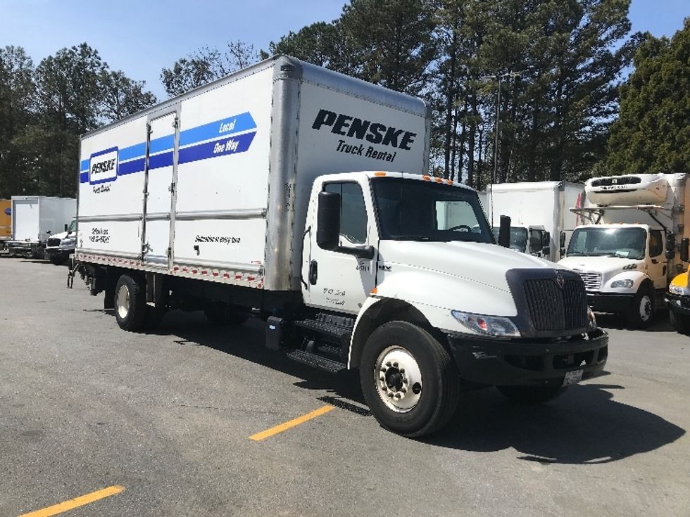 Medium Duty Box Truck-Light and Medium Duty Trucks-International-2022-MV607-Norcross-GA-138,927\n\t\tmiles-$ 73,250 - Image 1