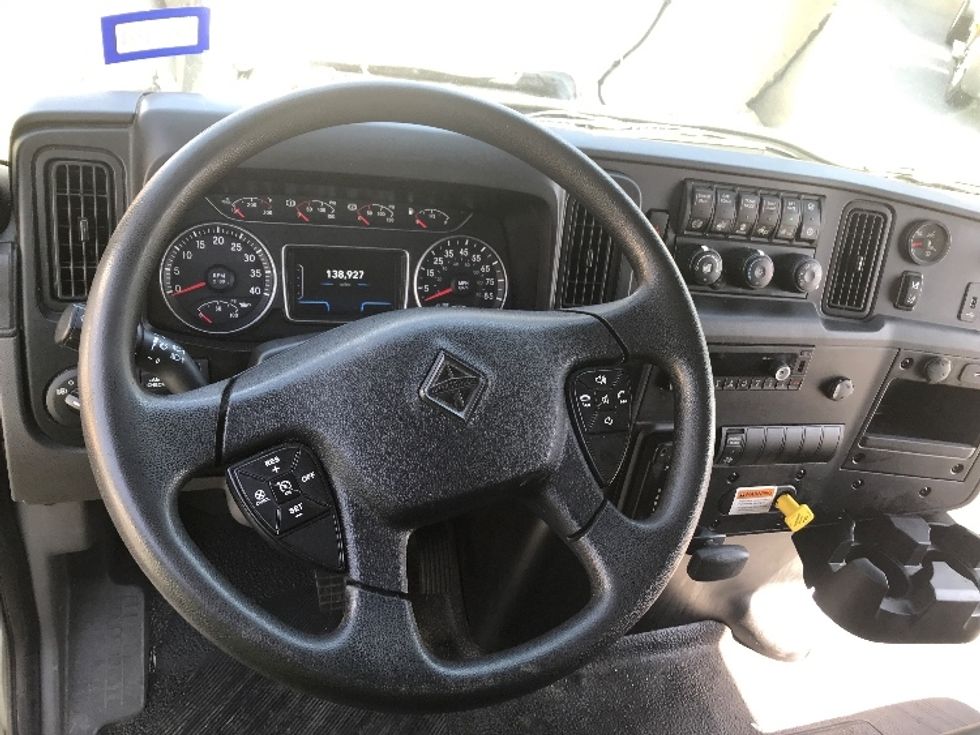 Medium Duty Box Truck-Light and Medium Duty Trucks-International-2022-MV607-Norcross-GA-138,927\n\t\tmiles-$ 73,250 - Image 18