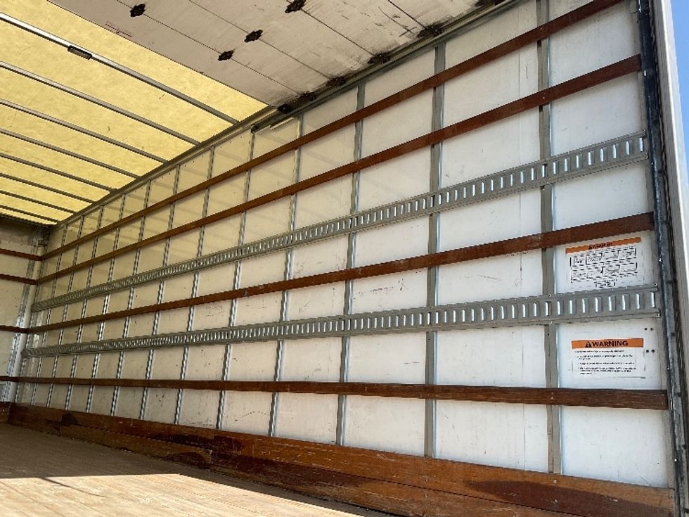 Medium Duty Box Truck-Light and Medium Duty Trucks-International-2022-MV607-Norcross-GA-140,017\n\t\tmiles-$ 68,500 - Image 12