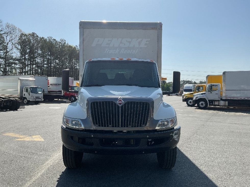 Medium Duty Box Truck-Light and Medium Duty Trucks-International-2022-MV607-Norcross-GA-140,017\n\t\tmiles-$ 68,500 - Image 2
