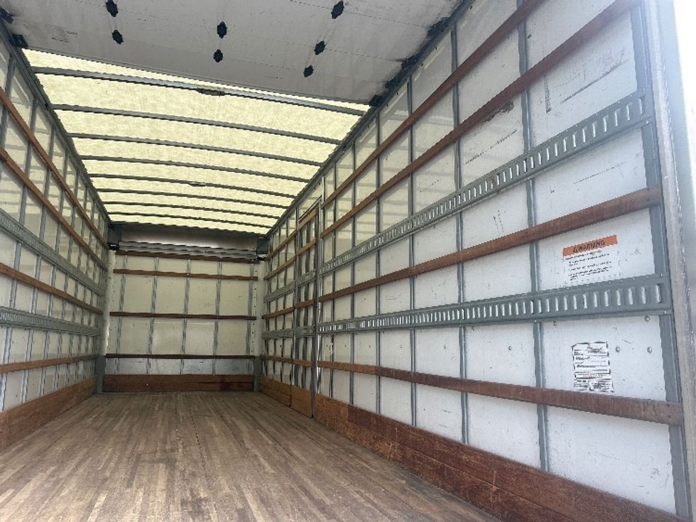 Medium Duty Box Truck-Light and Medium Duty Trucks-International-2022-MV607-Norcross-GA-140,350\n\t\tmiles-$ 71,500 - Image 12