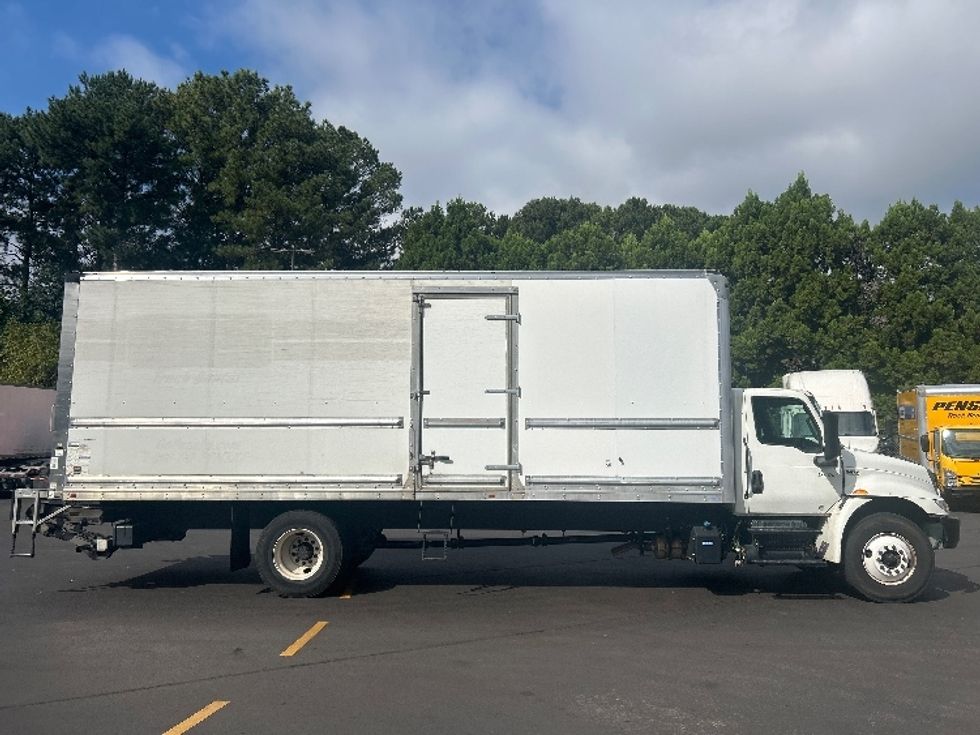 Medium Duty Box Truck-Light and Medium Duty Trucks-International-2022-MV607-Norcross-GA-140,350\n\t\tmiles-$ 71,500 - Image 15