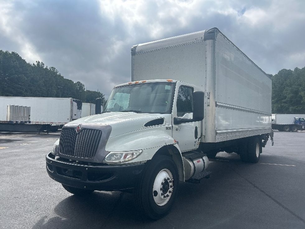 Medium Duty Box Truck-Light and Medium Duty Trucks-International-2022-MV607-Norcross-GA-140,350\n\t\tmiles-$ 71,500 - Image 3