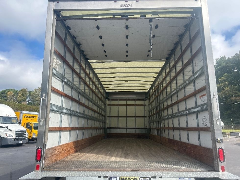 Medium Duty Box Truck-Light and Medium Duty Trucks-International-2022-MV607-Norcross-GA-140,350\n\t\tmiles-$ 71,500 - Image 8
