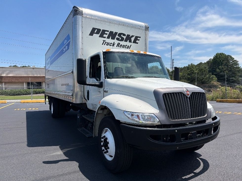 Medium Duty Box Truck-Light and Medium Duty Trucks-International-2022-MV607-Norcross-GA-150,007\n\t\tmiles-$ 64,000 - Image 1