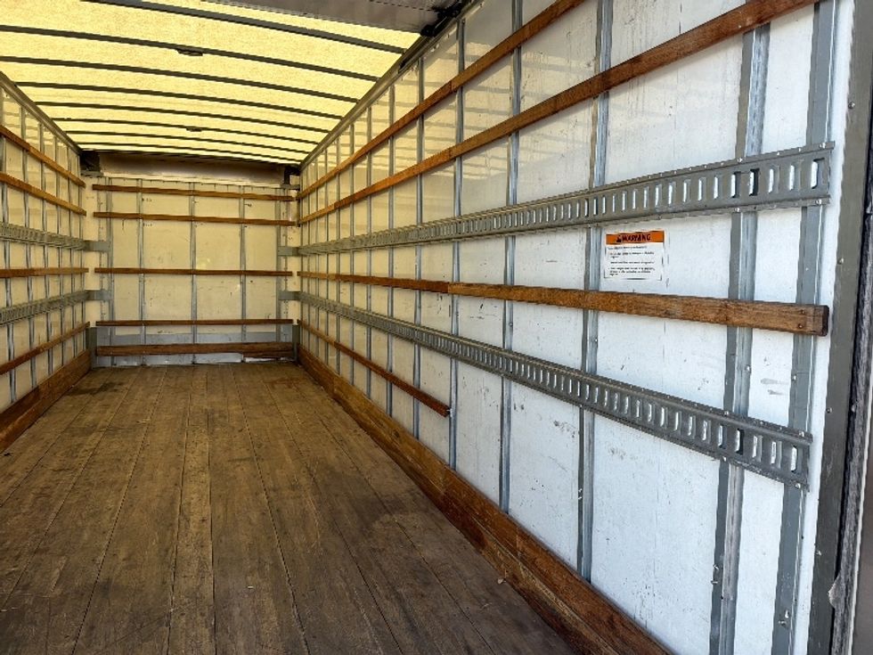 Medium Duty Box Truck-Light and Medium Duty Trucks-International-2022-MV607-Norcross-GA-150,007\n\t\tmiles-$ 64,000 - Image 12