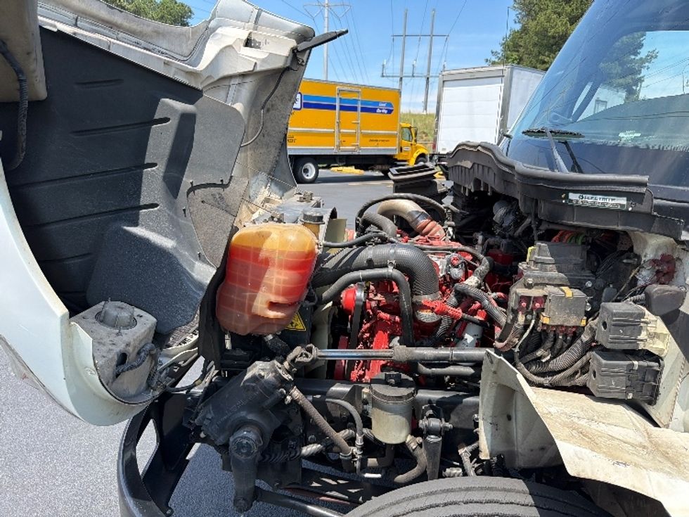 Medium Duty Box Truck-Light and Medium Duty Trucks-International-2022-MV607-Norcross-GA-150,007\n\t\tmiles-$ 64,000 - Image 24
