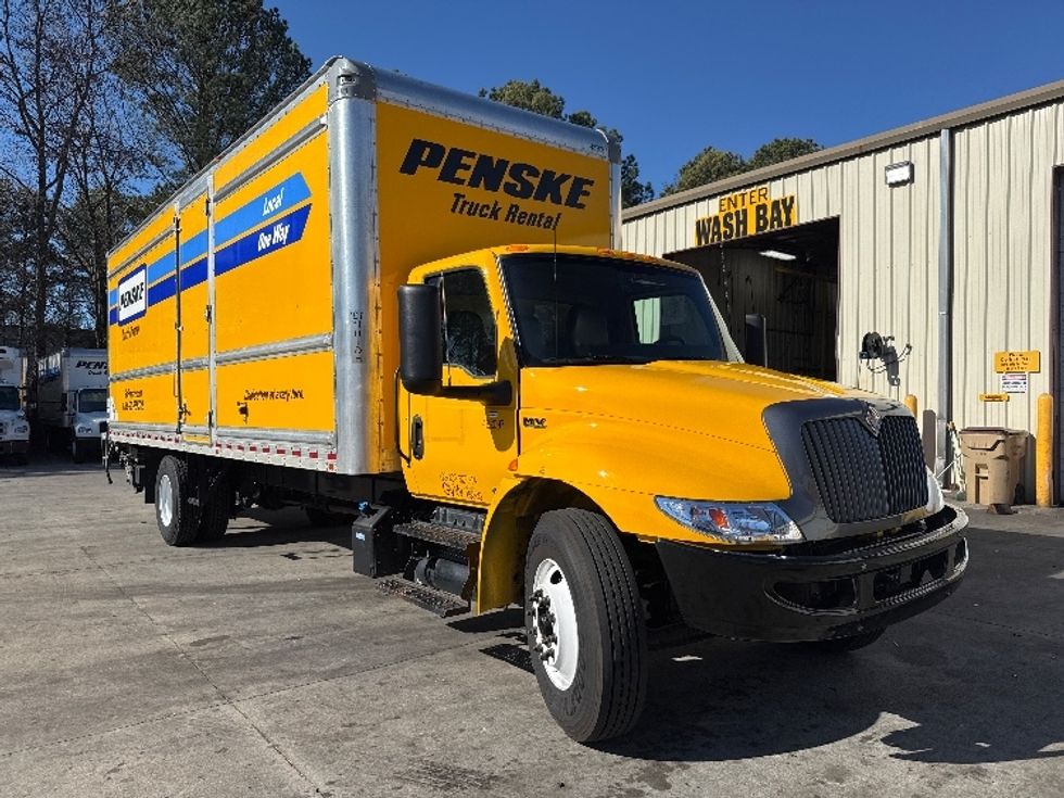 Medium Duty Box Truck-Light and Medium Duty Trucks-International-2022-MV607-Norcross-GA-230,669\n\t\tmiles-$ 54,500 - Image 1