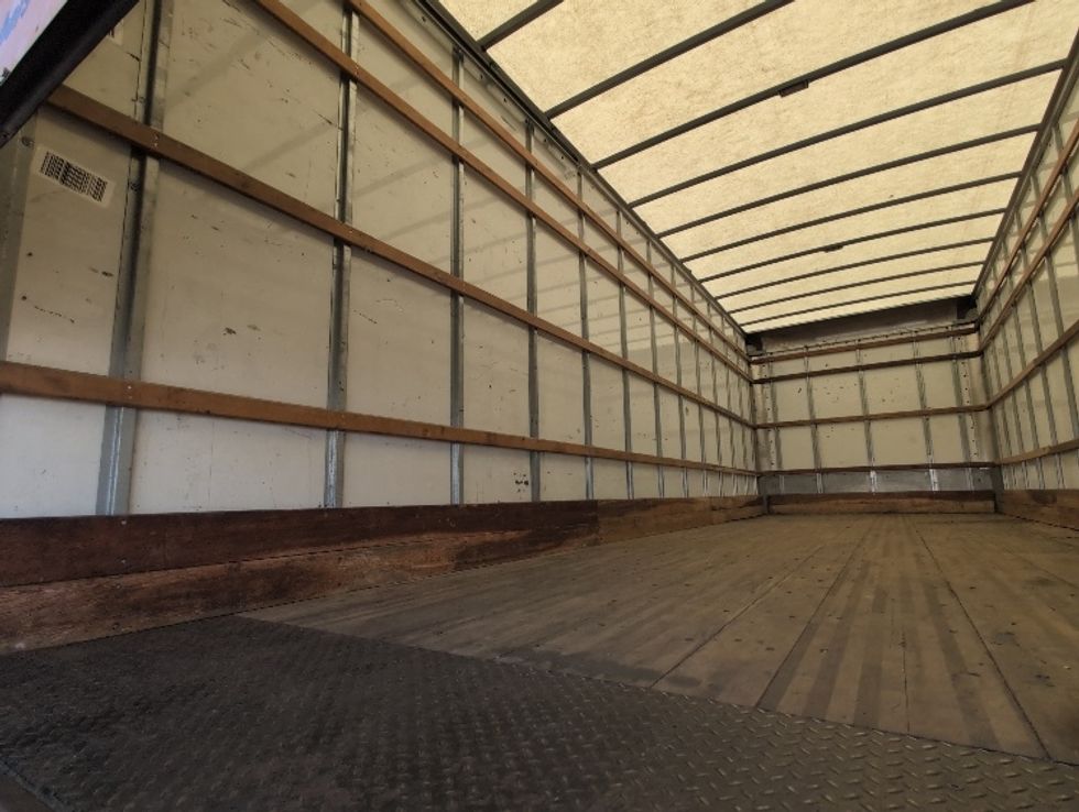 Medium Duty Box Truck-Light and Medium Duty Trucks-International-2022-MV607-North Bergen-NJ-235,615\n\t\tmiles-$ 39,500 - Image 11