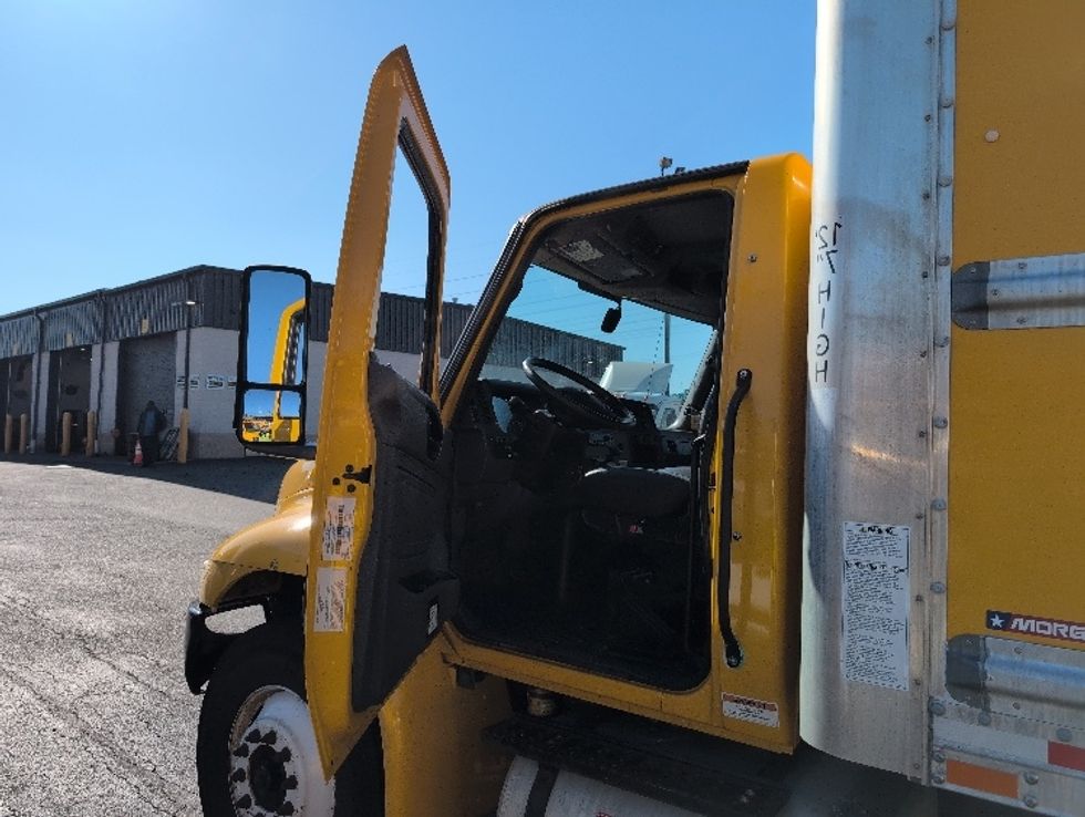Medium Duty Box Truck-Light and Medium Duty Trucks-International-2022-MV607-North Bergen-NJ-235,615\n\t\tmiles-$ 39,500 - Image 16