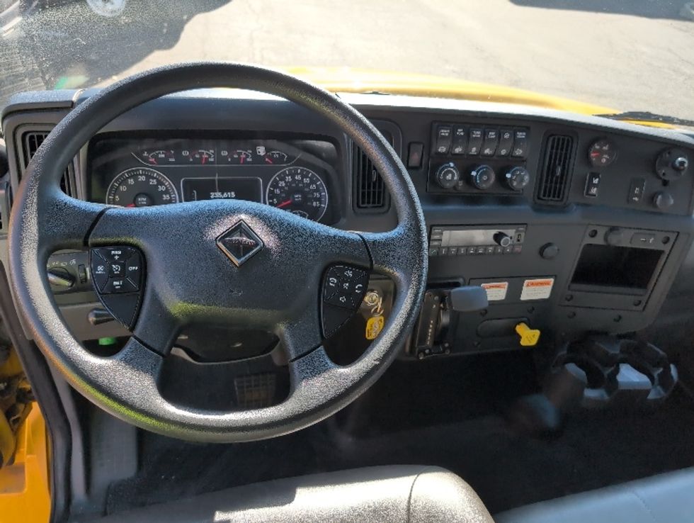 Medium Duty Box Truck-Light and Medium Duty Trucks-International-2022-MV607-North Bergen-NJ-235,615\n\t\tmiles-$ 39,500 - Image 18