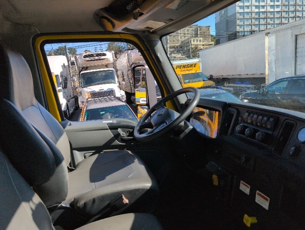 Medium Duty Box Truck-Light and Medium Duty Trucks-International-2022-MV607-North Bergen-NJ-235,615\n\t\tmiles-$ 39,500 - Image 22