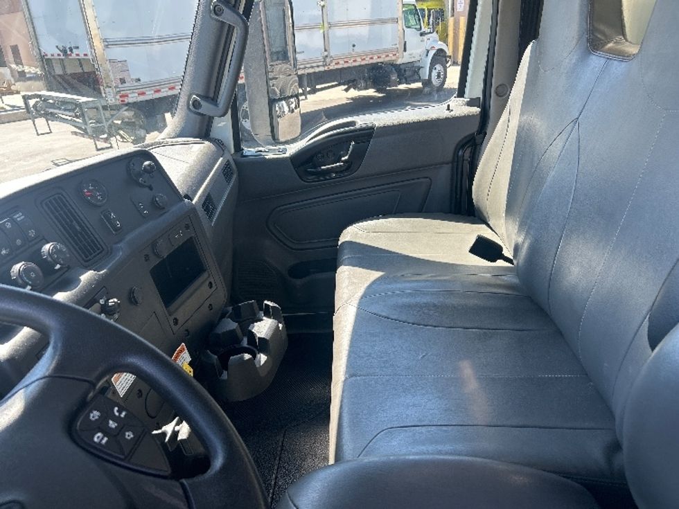 Medium Duty Box Truck-Light and Medium Duty Trucks-International-2022-MV607-North Las Vegas-NV-239,056\n\t\tmiles-$ 43,250 - Image 18