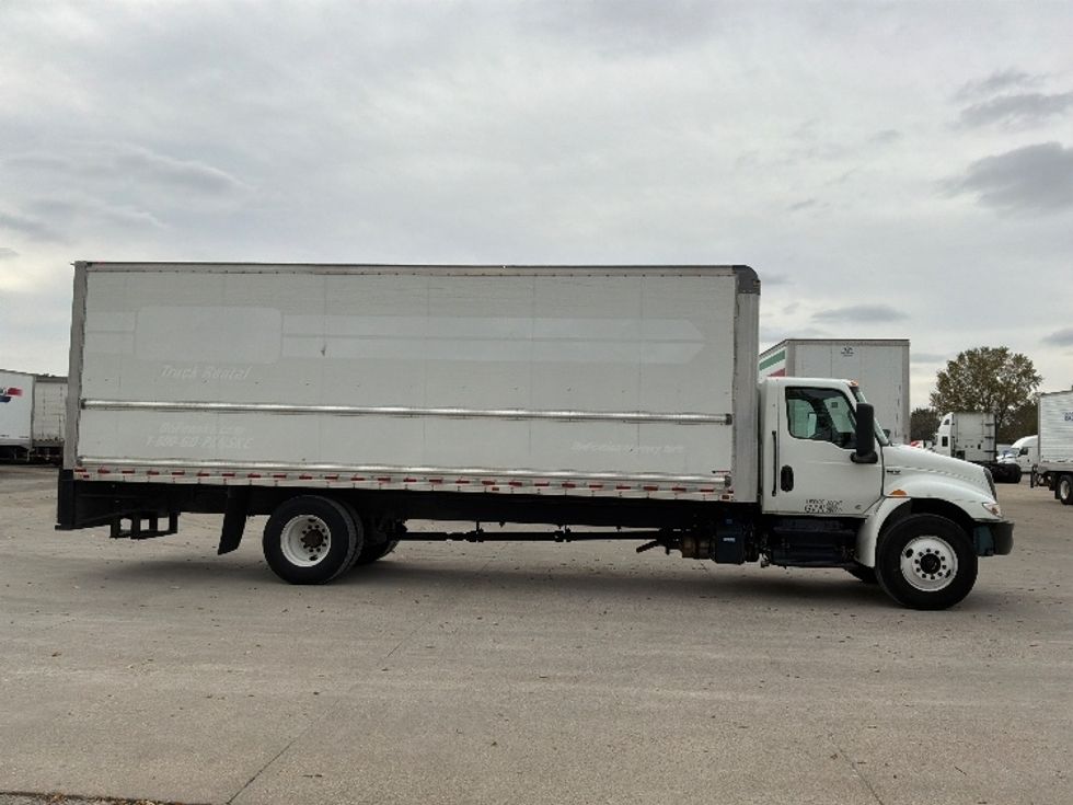 Medium Duty Box Truck-Light and Medium Duty Trucks-International-2022-MV607-North Liberty-IA-217,528\n\t\tmiles-$ 47,000 - Image 15