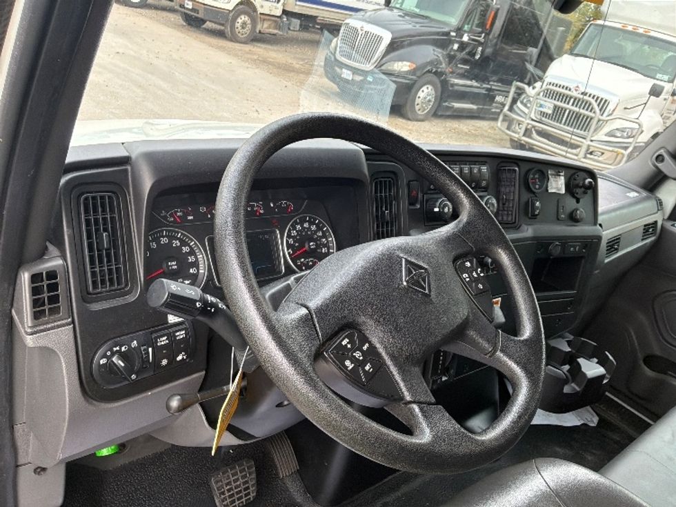 Medium Duty Box Truck-Light and Medium Duty Trucks-International-2022-MV607-North Liberty-IA-217,528\n\t\tmiles-$ 47,000 - Image 17