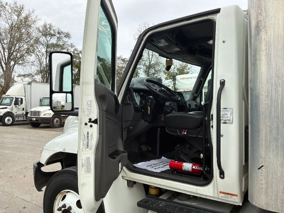 Medium Duty Box Truck-Light and Medium Duty Trucks-International-2022-MV607-North Liberty-IA-217,528\n\t\tmiles-$ 47,000 - Image 16
