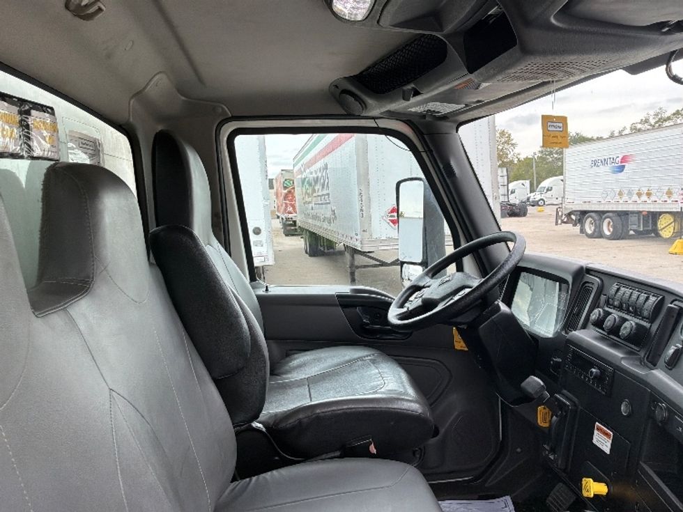 Medium Duty Box Truck-Light and Medium Duty Trucks-International-2022-MV607-North Liberty-IA-217,528\n\t\tmiles-$ 47,000 - Image 22