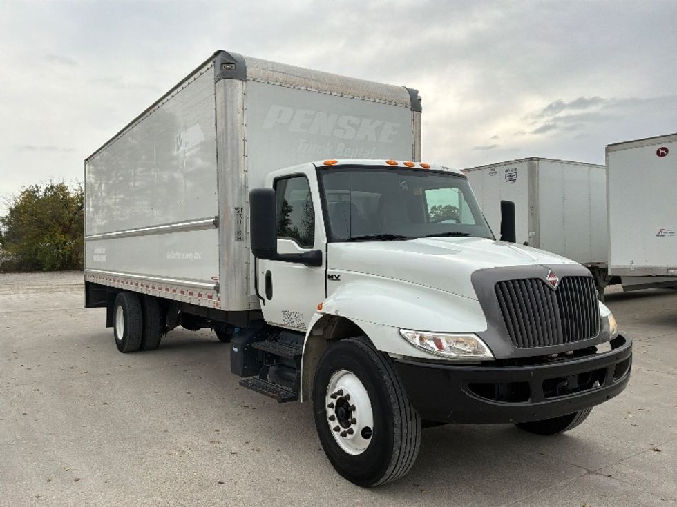 Medium Duty Box Truck-Light and Medium Duty Trucks-International-2022-MV607-North Liberty-IA-217,528\n\t\tmiles-$ 47,000 - Image 26