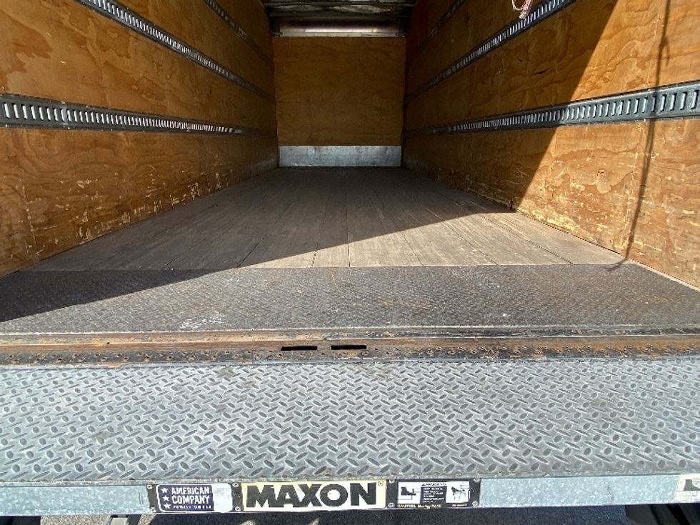 Medium Duty Box Truck-Light and Medium Duty Trucks-International-2022-MV607-Ocala-FL-118,448\n\t\tmiles-$ 64,500 - Image 10